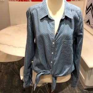 C&C Cali chambray polka dot tie front L/S shirt. L